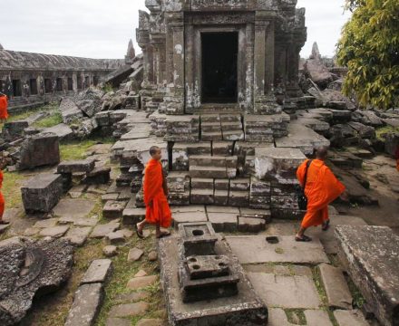 Thailandia e Cambogia: sulla superficie di un conflitto lungo secoli